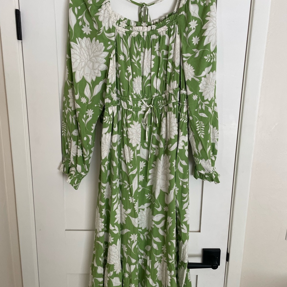 Ava & Viv Green and White Floral Dress